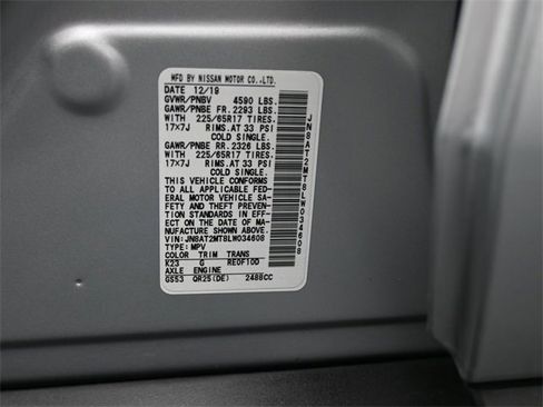 Used 2020 Nissan Rogue SV image 18