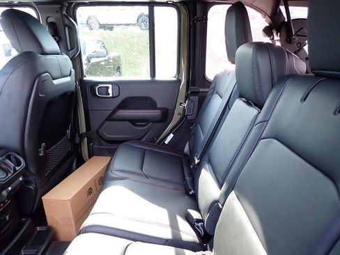 New 2026 Jeep Wrangler Unlimited Rubicon image 14