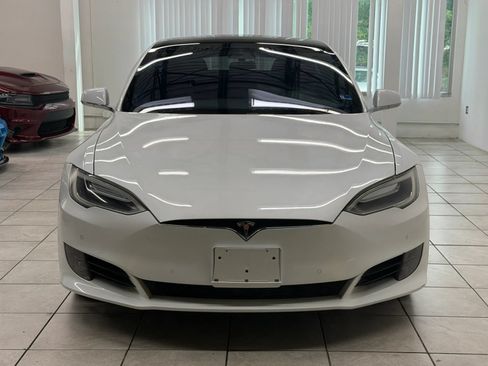 Used 2017 Tesla Model S 75D AWD/4WD image 2