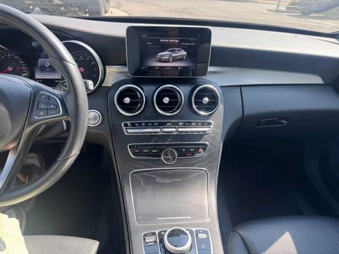 Used 2018 Mercedes-Benz C 300 4MATIC Sedan image 11