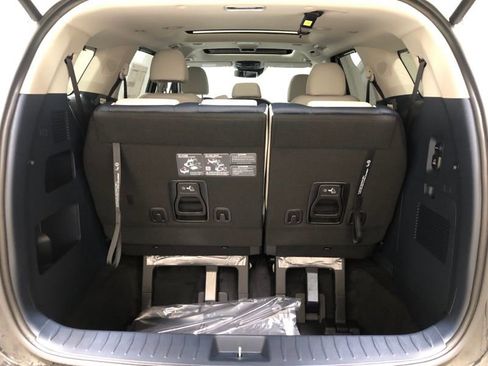 New 2026 Kia Carnival SX Prestige image 8
