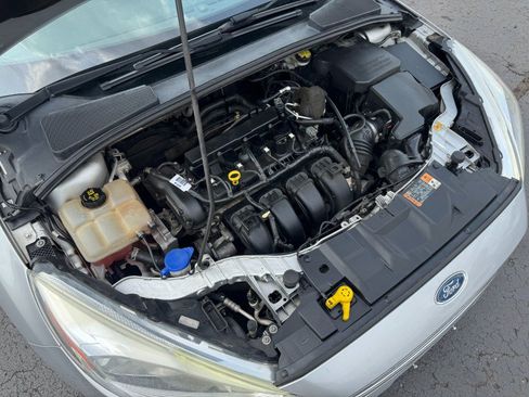 Used 2015 Ford Focus Titanium w/ Titanium Cold Weather Package FWD image 24