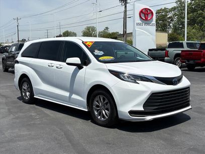 Used 2022 Toyota Sienna LE