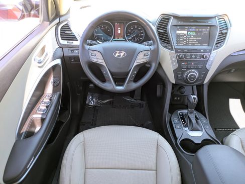 Used 2017 Hyundai Santa Fe Sport w/ 2.4L Tech Package 04 FWD image 16