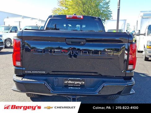 Certified 2024 Chevrolet Colorado Z71 w/ Z71 Convenience Package 2 image 5