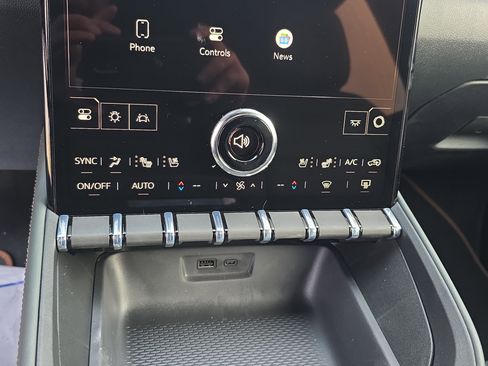 New 2026 GMC Terrain AT4 w/ Convenience Package III image 25