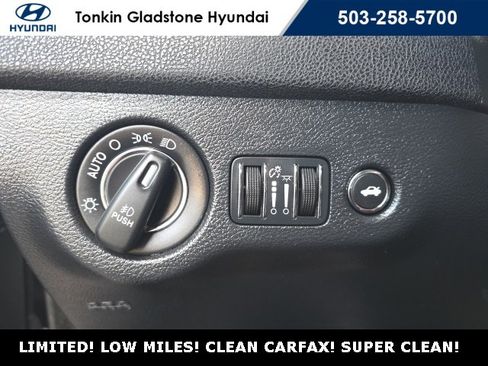 Used 2015 Chrysler 300 Limited w/ Driver Convenience Group image 11