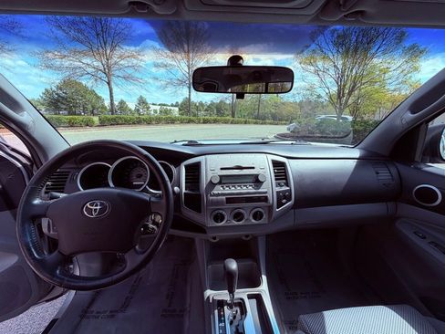 Used 2007 Toyota Tacoma PreRunner image 7