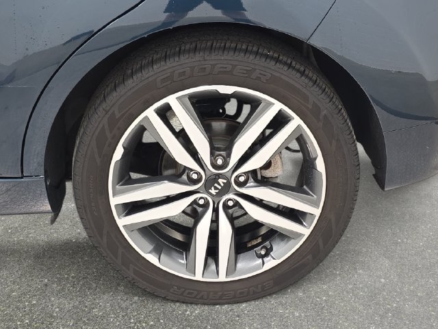 Used 2018 Kia Soul + FWD image 32