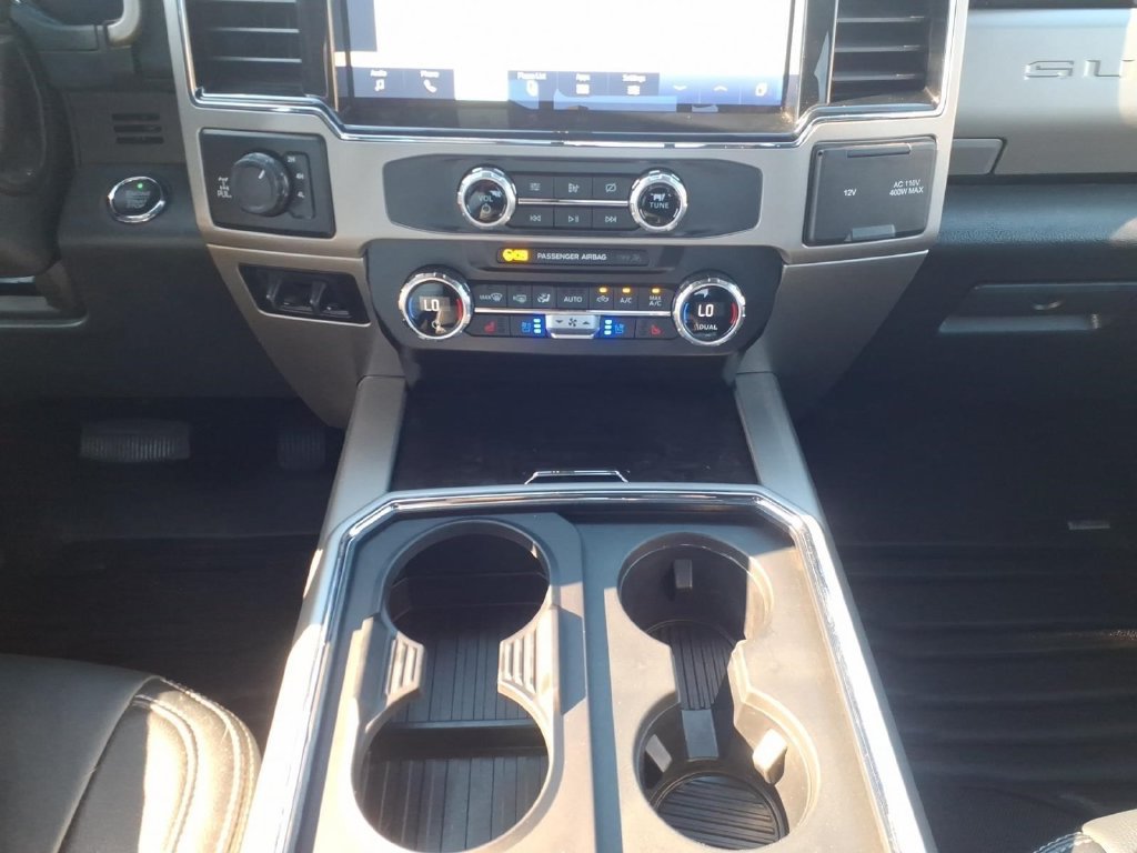Used 2022 Ford F250 Lariat w/ Lariat Ultimate Package AWD/4WD image 25