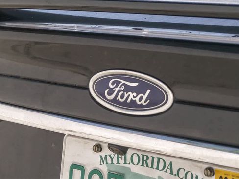 Used 2017 Ford Fusion Platinum image 11