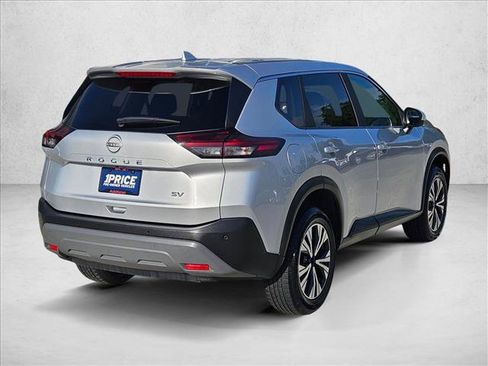 Used 2023 Nissan Rogue SV FWD image 5