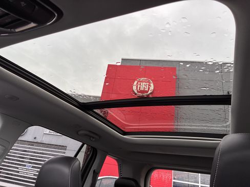 Used 2023 Jeep Grand Cherokee 4WD 4xe image 26