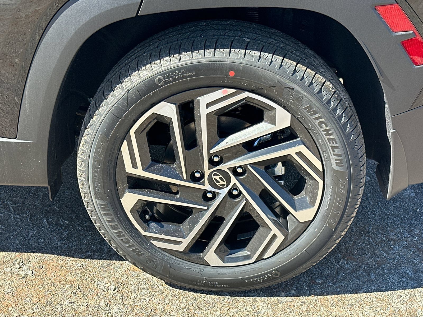 New 2026 Hyundai Tucson Limited AWD/4WD image 19