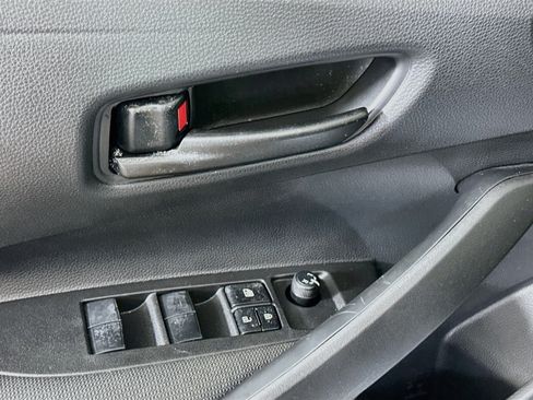 Used 2026 Toyota Corolla LE FWD image 15