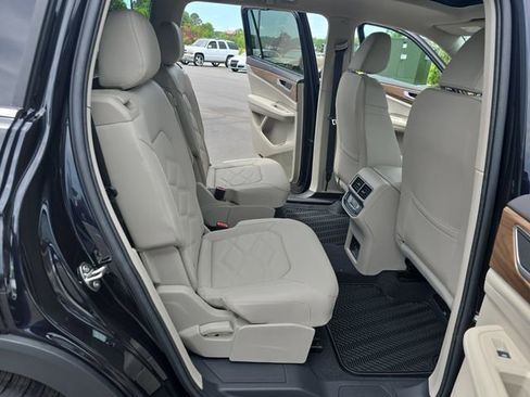 New 2026 Volkswagen Atlas SE FWD image 18