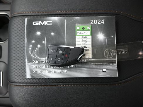 Used 2024 GMC Sierra 1500 AT4 w/ AT4 Preferred Package AWD/4WD image 20