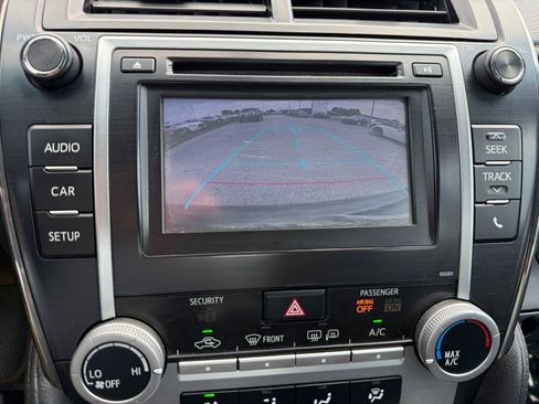 Used 2014 Toyota Camry SE FWD image 30