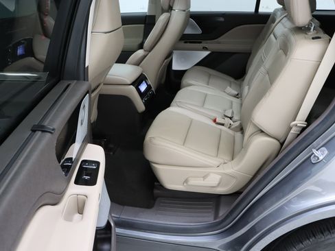 Used 2023 Lincoln Aviator Grand Touring w/ Equipment Group 301A AWD/4WD image 33