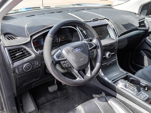 Used 2019 Ford Edge Titanium w/ Equipment Group 301A FWD image 8