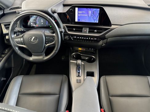 Used 2025 Lexus UX 300h FWD w/ Accessory Package (Z2) image 17