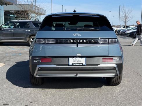 New 2026 Hyundai Ioniq 5 SEL image 4