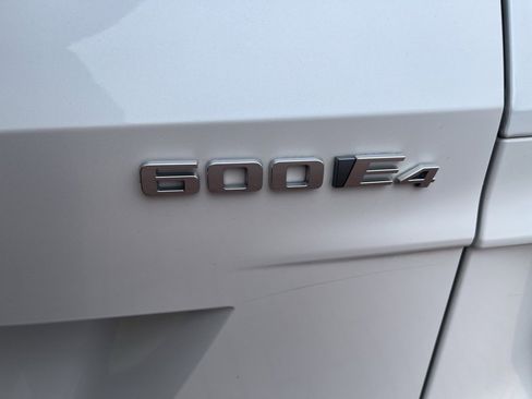 Used 2024 Cadillac Lyriq Luxury image 14