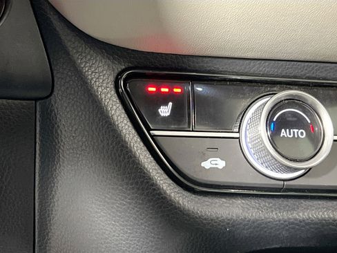 Used 2023 Honda HR-V EX-L image 19