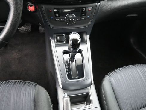 Used 2019 Nissan Sentra SV image 31