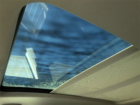 Used 2024 Volkswagen Atlas SEL image 13