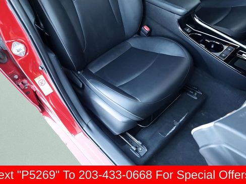 Certified 2022 Toyota Prius Prime Limited FWD image 14