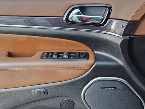 Used 2021 Jeep Grand Cherokee Overland image 29