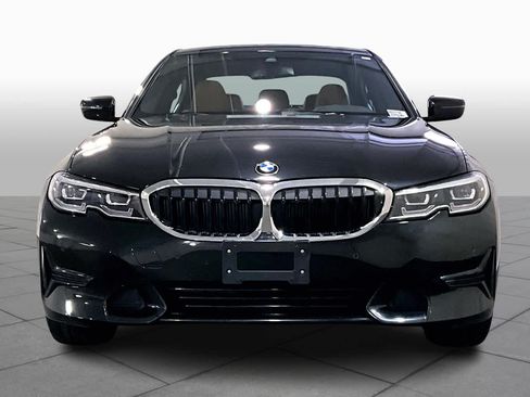 Used 2022 BMW 330i xDrive Sedan w/ Premium Package 2 AWD/4WD image 3