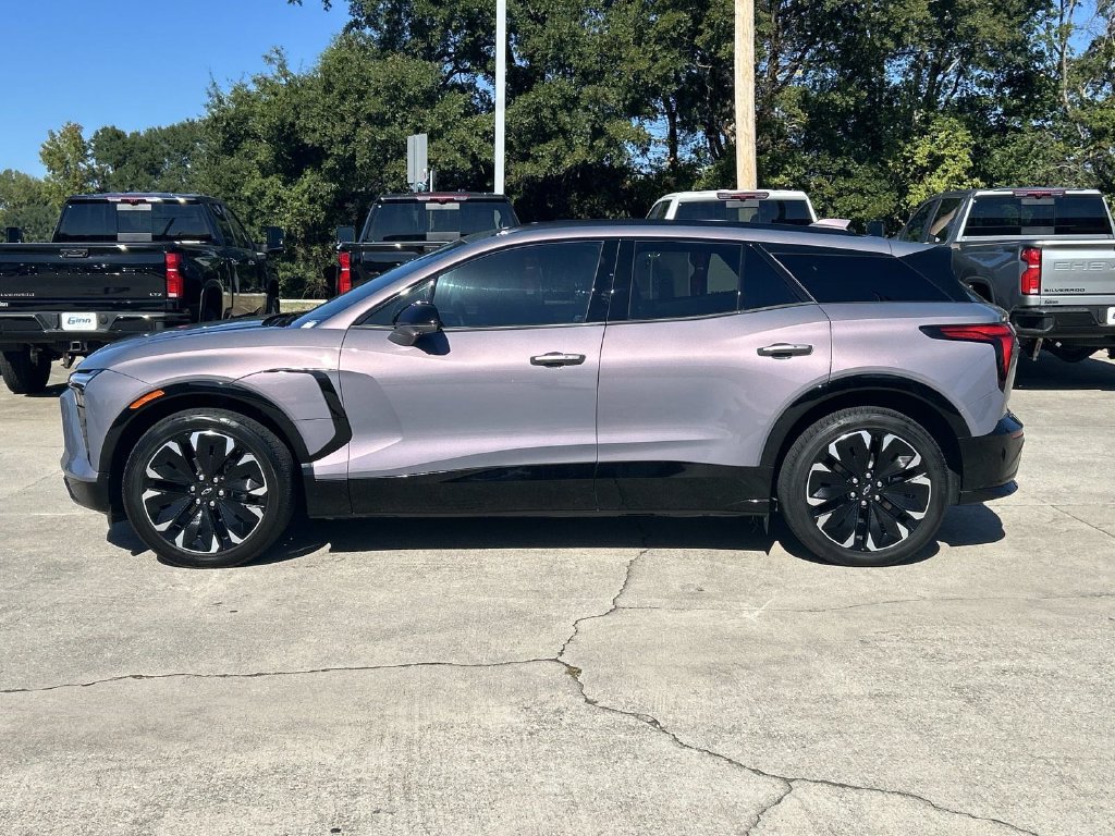 Used 2024 Chevrolet Blazer EV RS RWD image 2