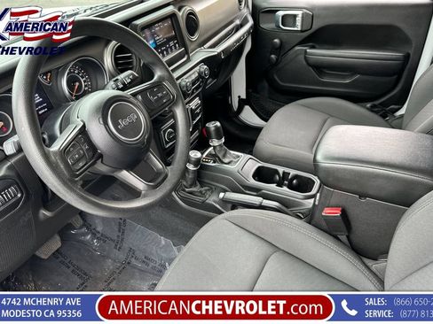 Used 2022 Jeep Wrangler Sport AWD/4WD image 10