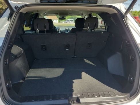 Used 2018 Chevrolet Equinox LT FWD image 29