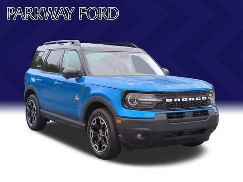 Certified 2025 Ford Bronco Sport Outer Banks w/ Outer Banks Tech Package+ AWD/4WD image 7