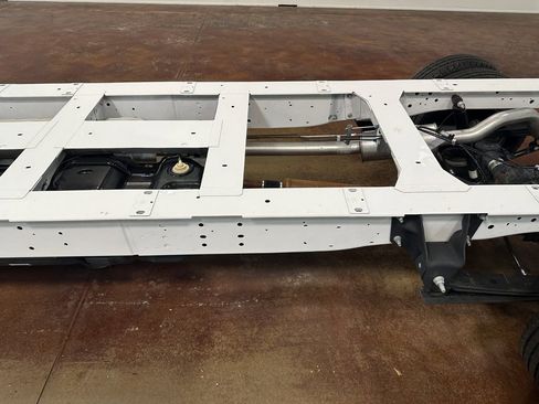 Used 2023 Ford Transit 350 DRW AWD image 49