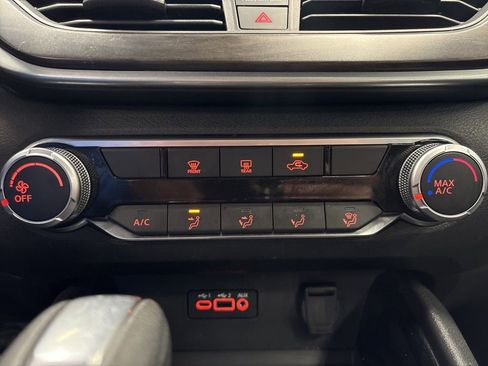 Used 2024 Nissan Altima 2.5 SV FWD image 30