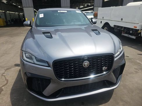 Used 2022 Jaguar F-PACE SVR AWD/4WD image 6