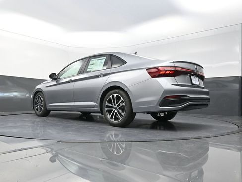 Used 2026 Volkswagen Jetta Sport FWD image 27