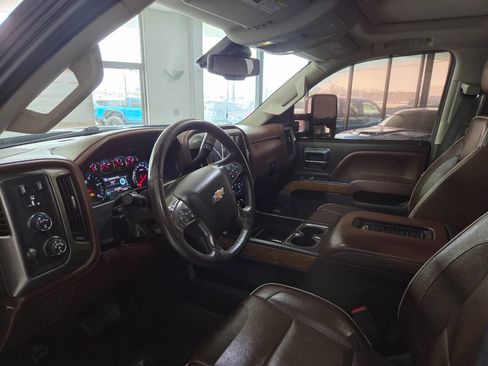 Used 2018 Chevrolet Silverado 2500 High Country w/ Duramax Plus Package image 20