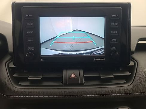 Used 2021 Toyota RAV4 LE FWD image 34