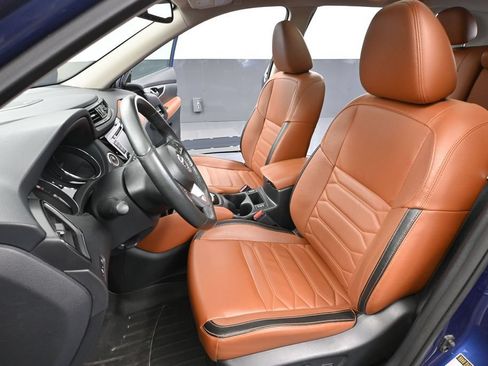 Used 2018 Nissan Rogue AWD image 21