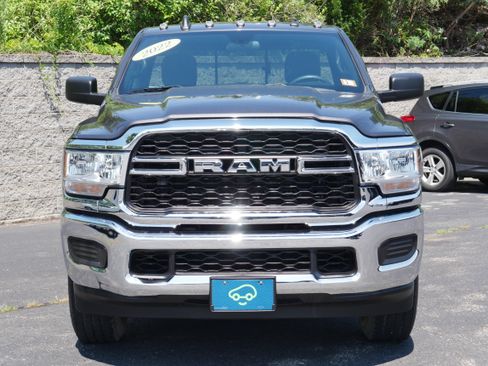 Used 2022 RAM 2500 Tradesman AWD/4WD image 2