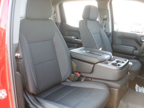 New 2026 Chevrolet Silverado 1500 Custom Trail Boss w/ Turbomax Blackout Package image 32