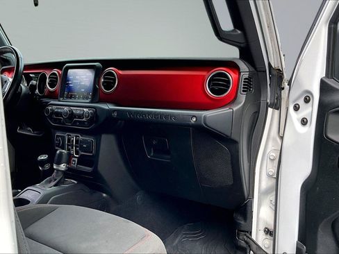 Used 2020 Jeep Wrangler Unlimited Rubicon AWD/4WD image 17