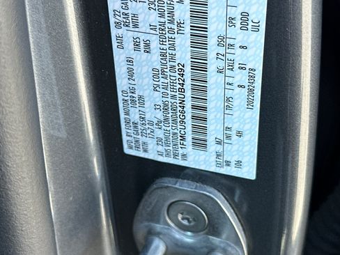 Used 2022 Ford Escape SE AWD/4WD image 29