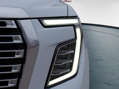 New 2026 GMC Yukon XL Denali w/ Denali Reserve Package image 3
