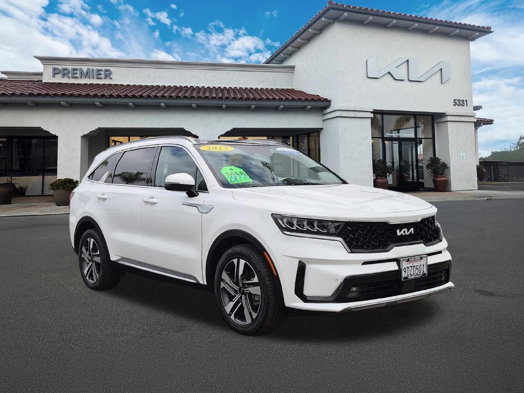 Certified 2023 Kia Sorento EX w/ Panoramic Sunroof Package AWD/4WD image 2
